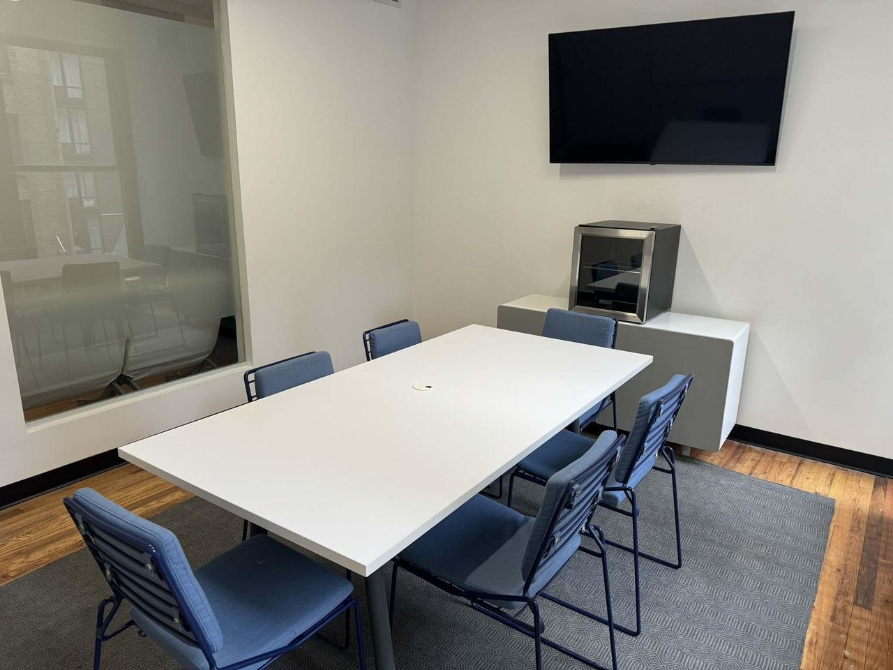 New York City Client Meeting Vergaderzalen Conference Room 2 image 1