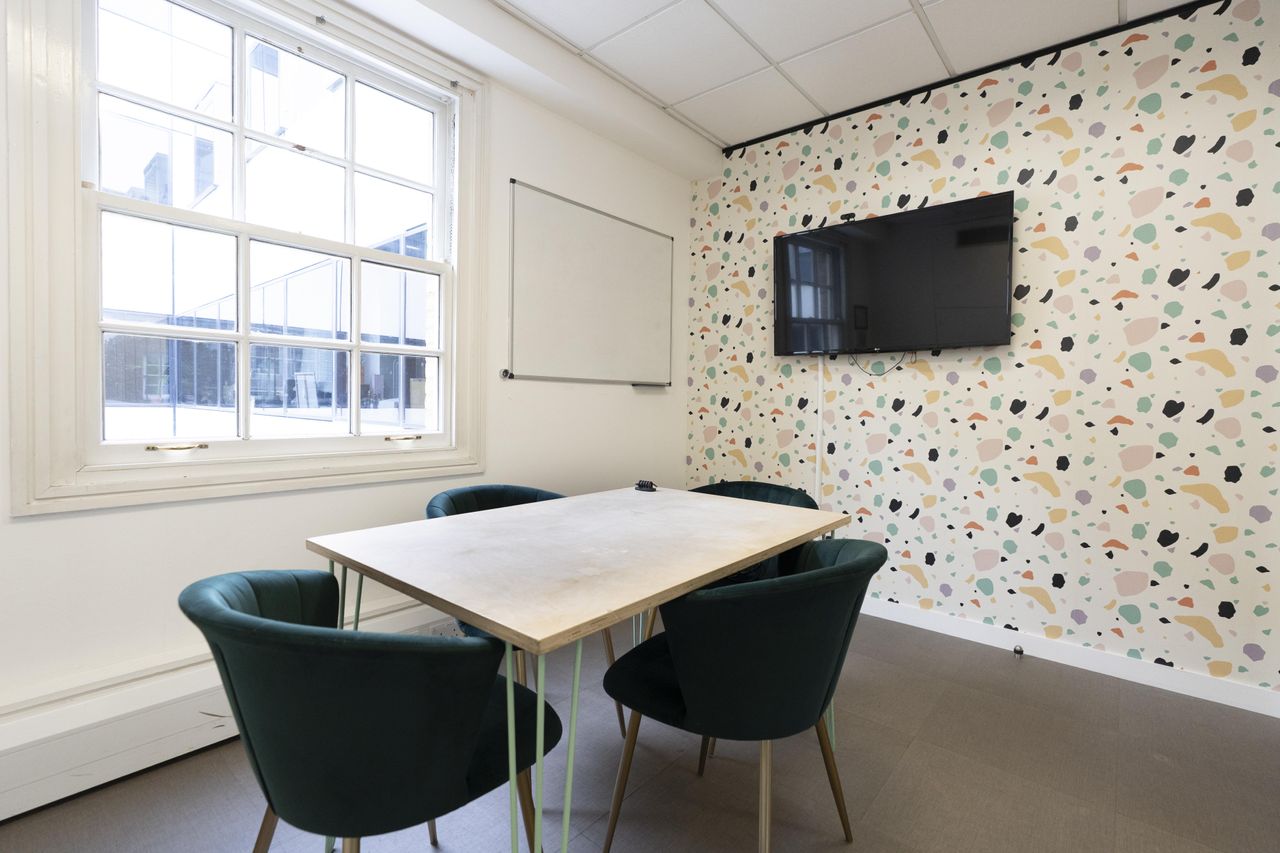 London Client Meeting Meeting room Yeager image 2