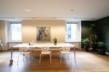 Zürich  Meetingräume VIVIDA GmbH - 40 m2 Präsentationsraum mit Küche direkt beim Opernhaus image 1