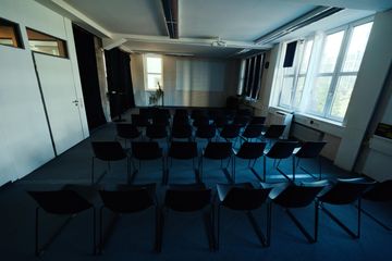 Stuttgart Kreatives Meeting Konferenzraum Großes Plenum im STEYG - Schloßplatz image 0