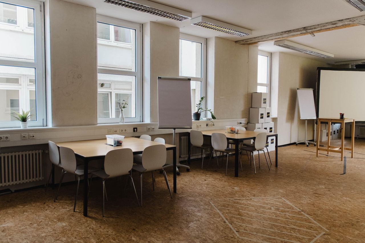 Stuttgart Offsite-Meeting Coworking spaces Großes Plenum im STEYG image 5