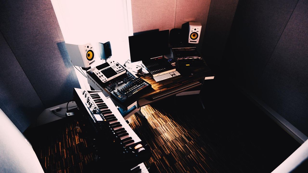 Bochum  Tonstudio Regie 5 – Electronic Music Production & Creative Studio image 0