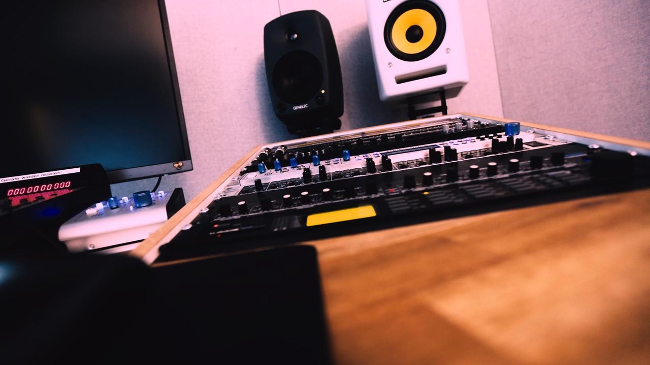 Bochum  Tonstudio Regie 5 – Electronic Music Production & Creative Studio image 2