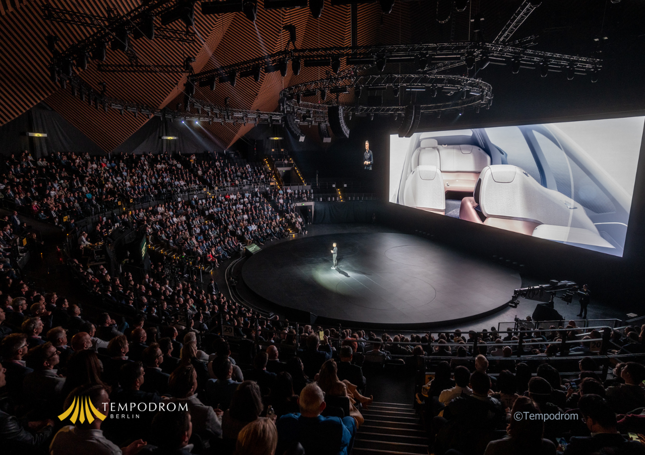 Berlin Offsite-Meeting Unusual venue Große Arena image 11