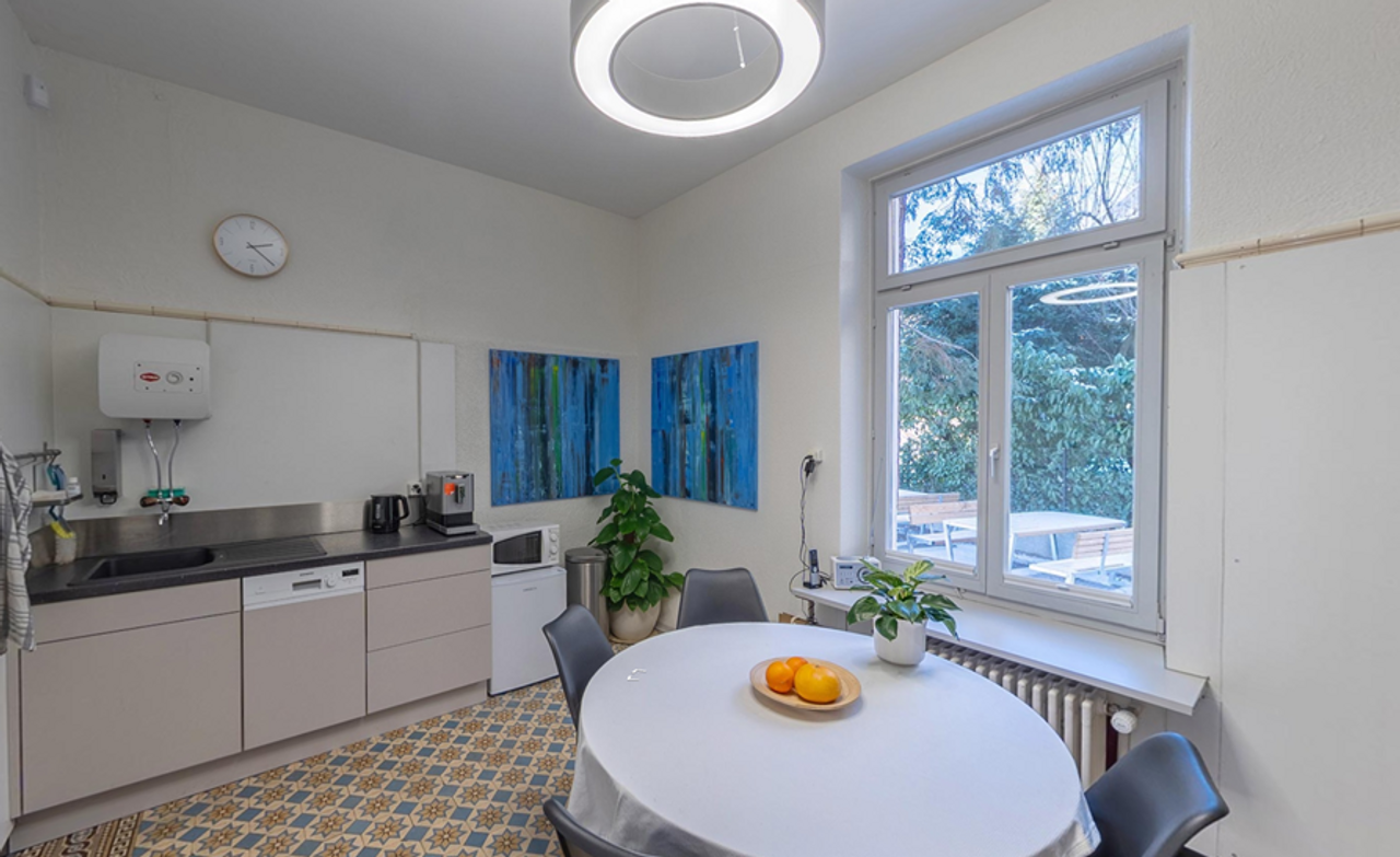 Zürich Kundengespräch  Sitzungszimmer image 2