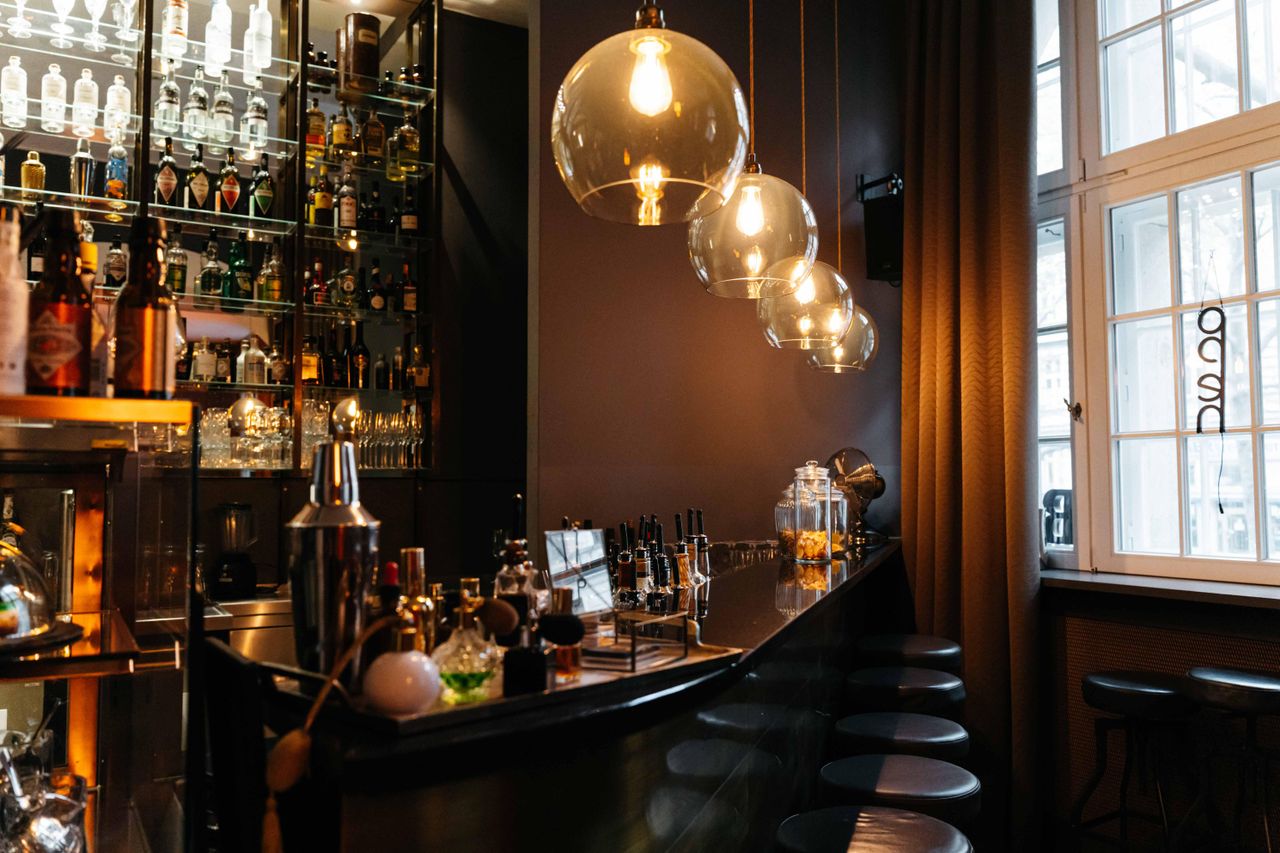 Berlin  Unusual venue Kaminbar image 1