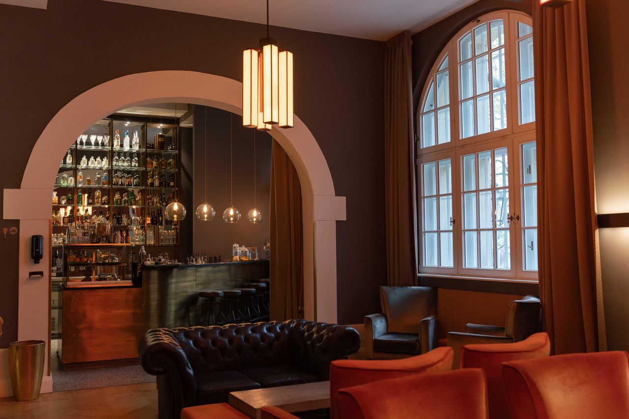 Berlin  Unusual venue Kaminbar image 3