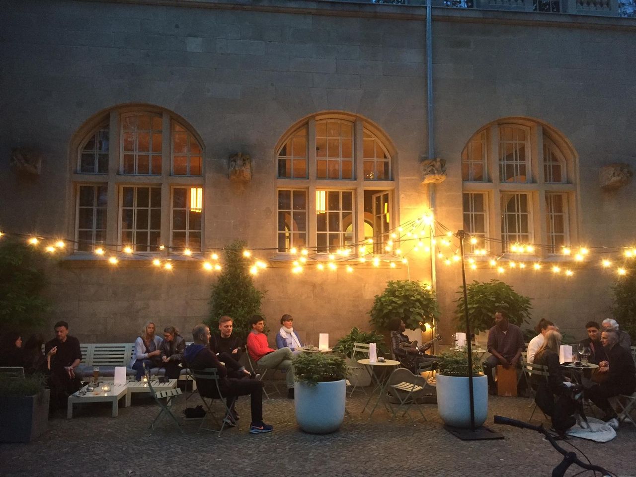 Berlin  Unusual venue Kaminbar image 10