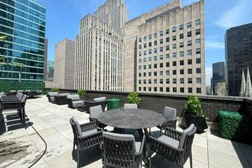 New York Rooftop Stunning Rooftop on 5th Avenue image 6