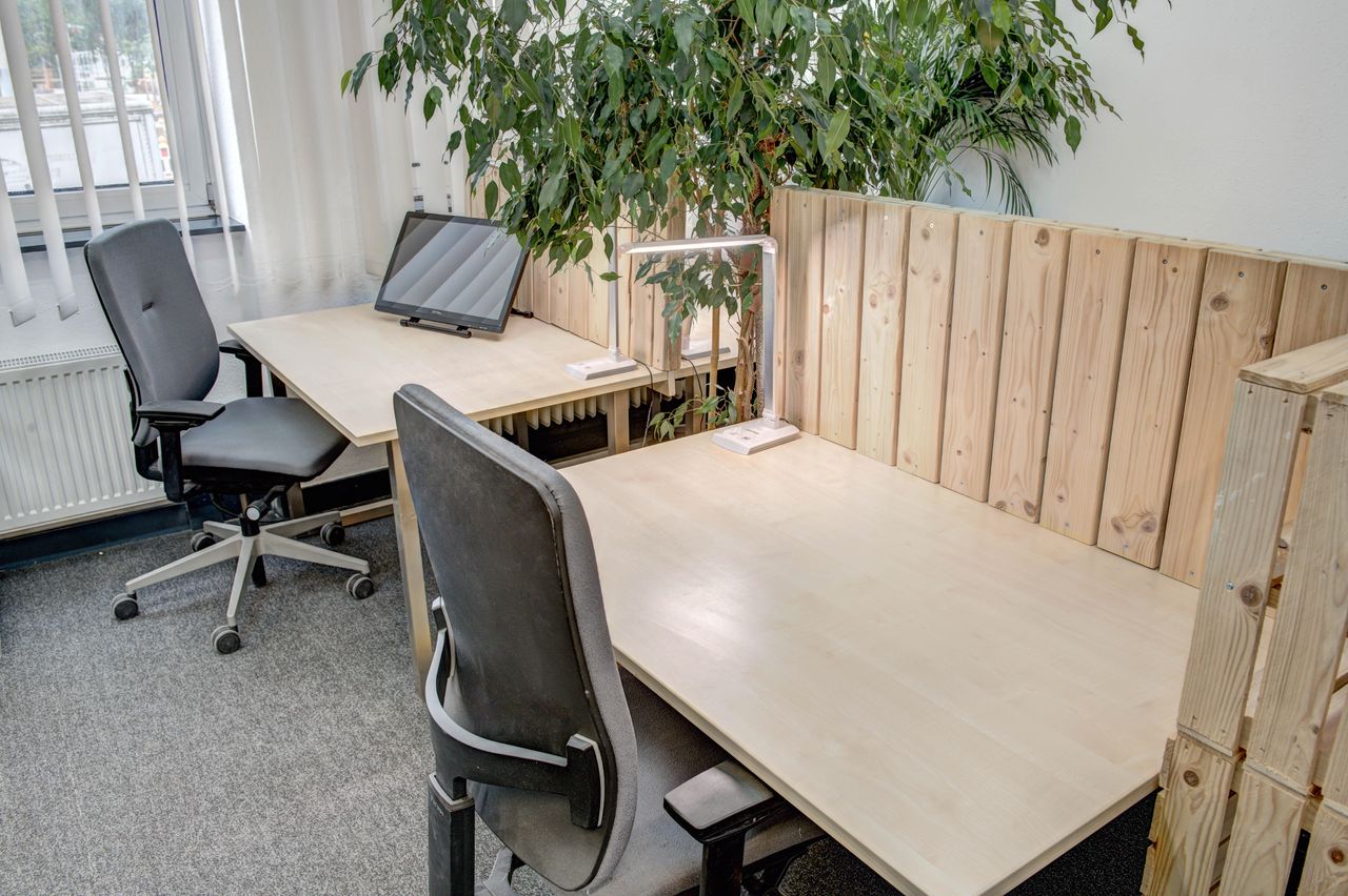 Berlin  Arbeitsplatz Fixdesk image 10