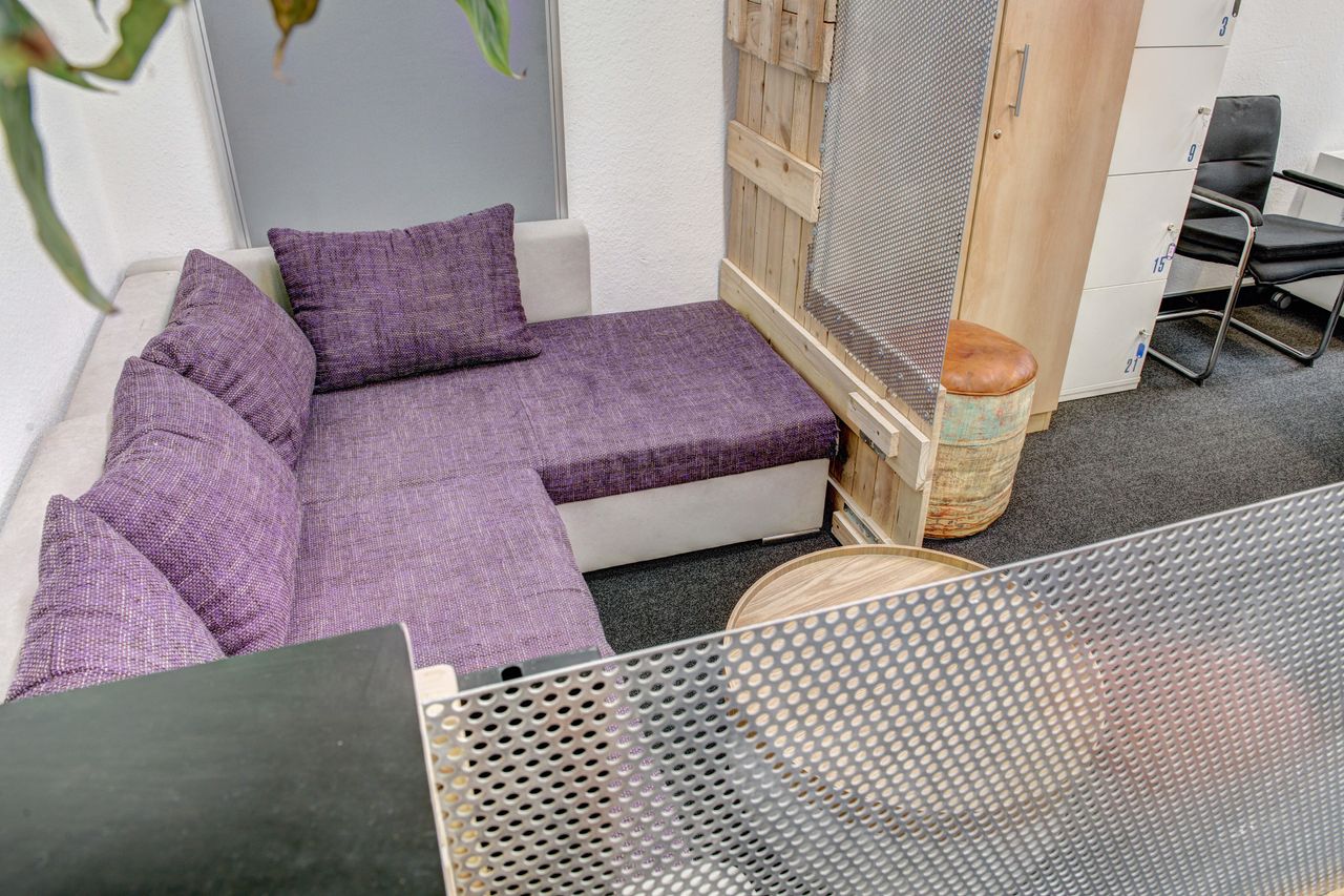 Berlin  Arbeitsplatz Fixdesk image 8