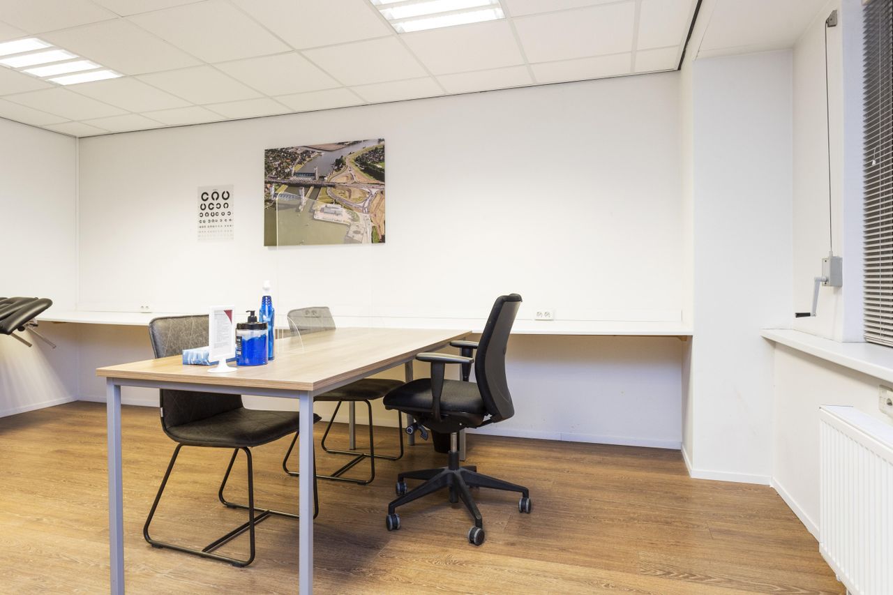 Capelle aan den IJssel Klantafspraak Vergaderruimtes en vergaderlocaties Witte coachkamer image 0