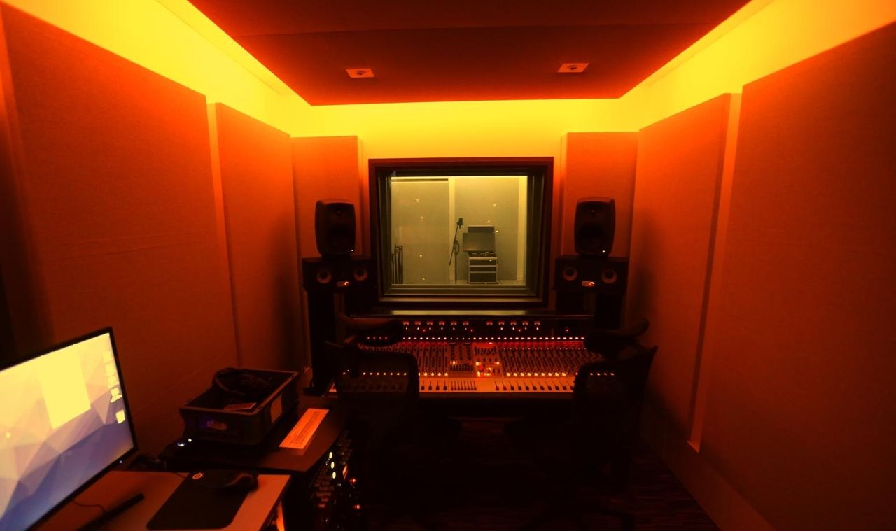 Bochum   Regie 2 – Analoger Sound, professionelles Recording & Mixing image 7