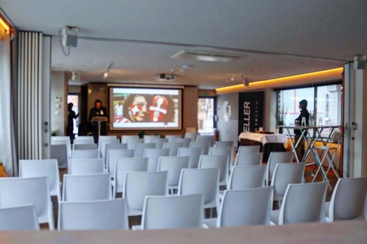 Berlin Mobiles Arbeiten Boat Hohe Decken, Fußbodenheizung, Dachterrasse image 3