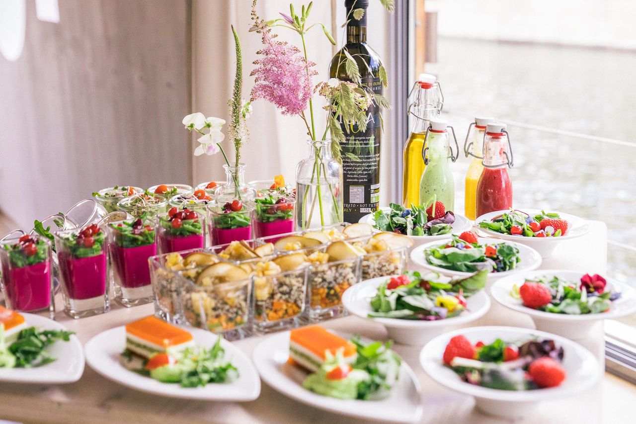 Berlin Mobiles Arbeiten Boat Orca ten Broke image 16