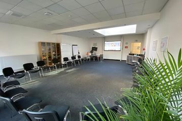 Rest of the World  Meeting room Meetingraum 54qm image 2