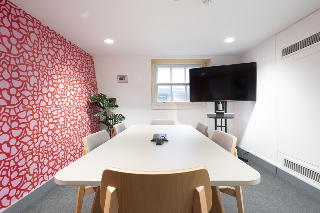 London  Coworking space Buzz image 2