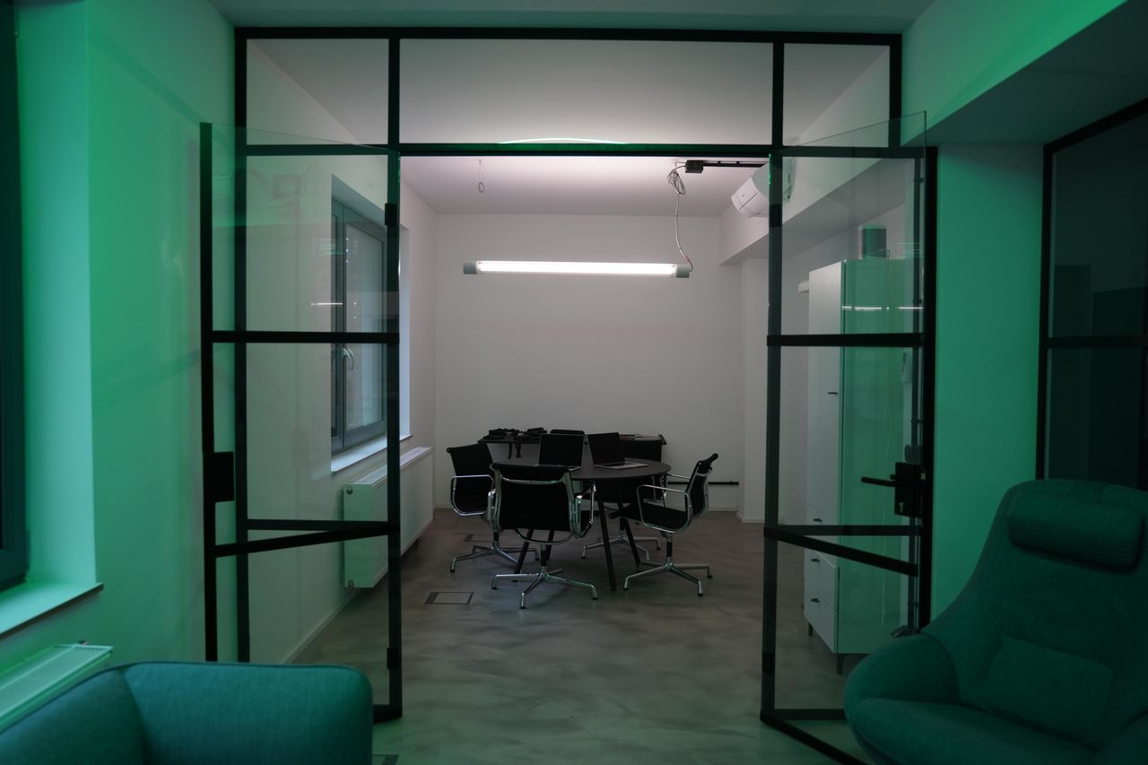 Düsseldorf  Meeting room Moderner Besprechungsraum für 4 Personen - Düsseldorf Altstadt image 4