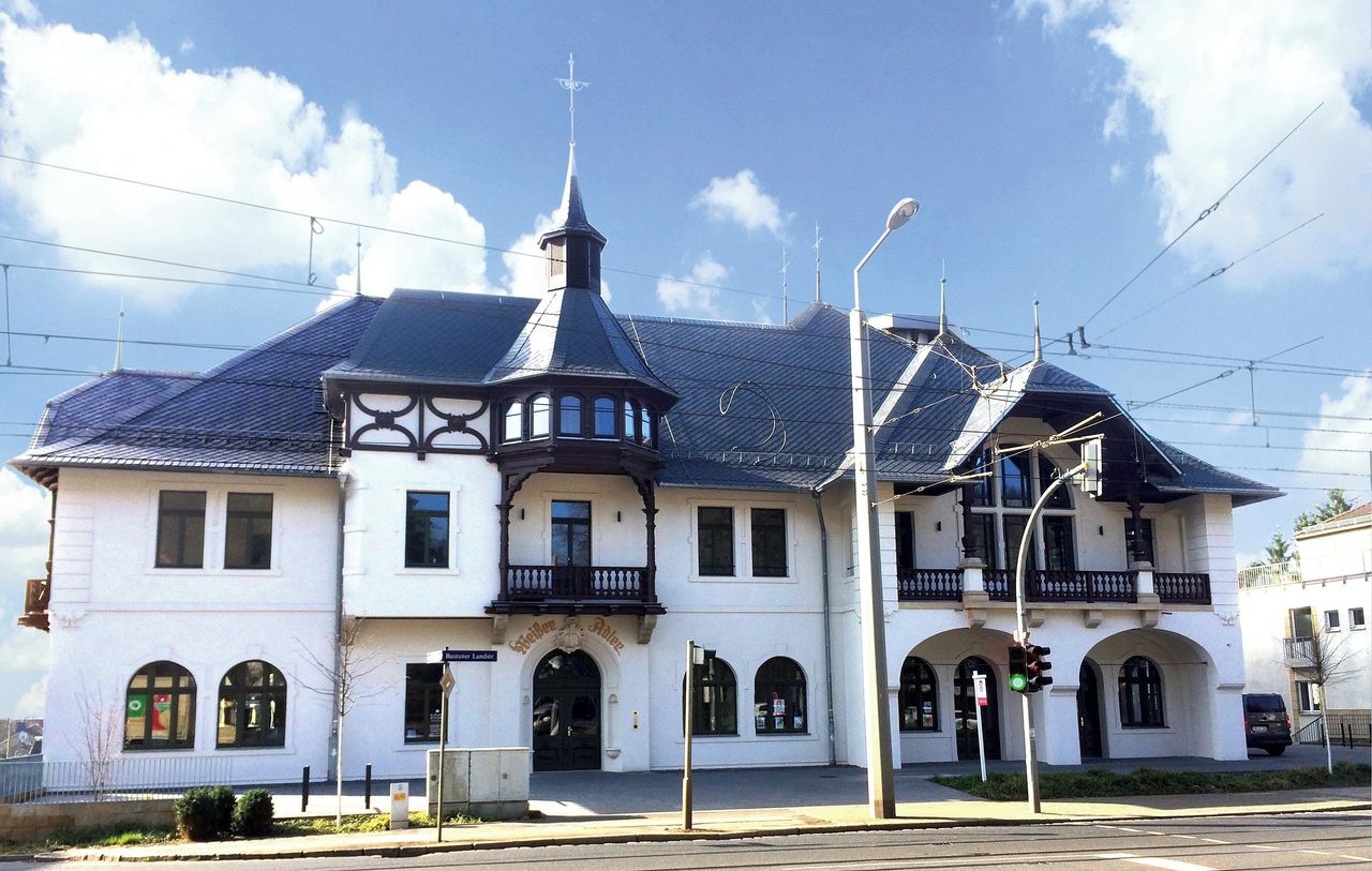 Rent Air Yoga Dresden Ballsaal Dresden Spacebase