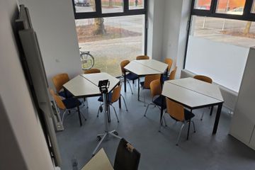 Berlin Training room Modularer Glasraum mit 6 m Deckenhöhe – ideal für Workshops & kreative P image 2