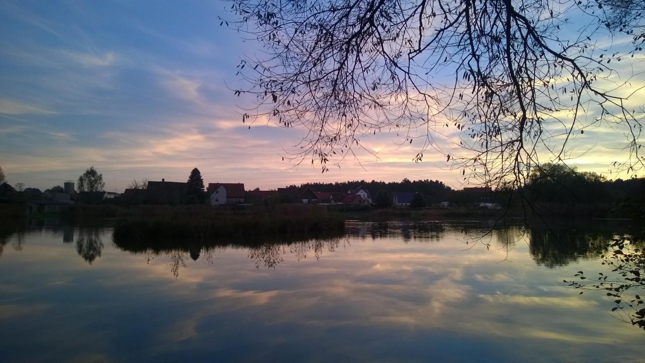 Rest of the World training rooms Townhouse Lakeside House image 9