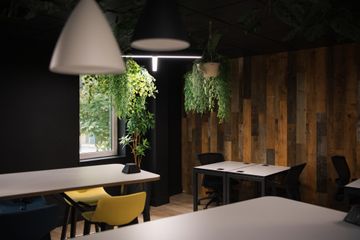 Leeds Coworking spaces One Embankment Hot Desk image 3