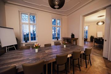 Hamburg workshop spaces Meetingraum Villa 23 Business Club image 1