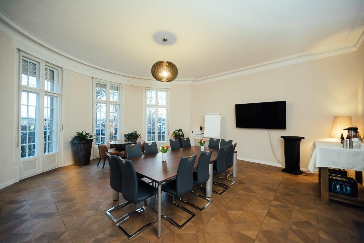 Hamburg workshop spaces Meetingraum Villa 23 Business Club image 4