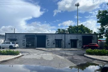 Rest of the World  Workspace Industrial, Modern & Comfy Office Space in The Falls, FL image 11