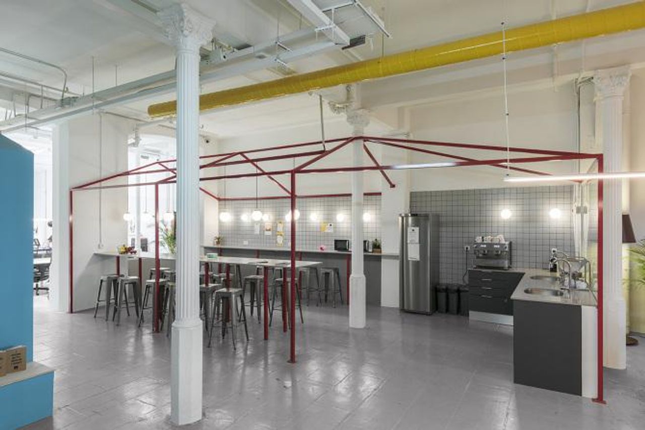 Barcelona  Coworking spaces Gru Office Space image 3