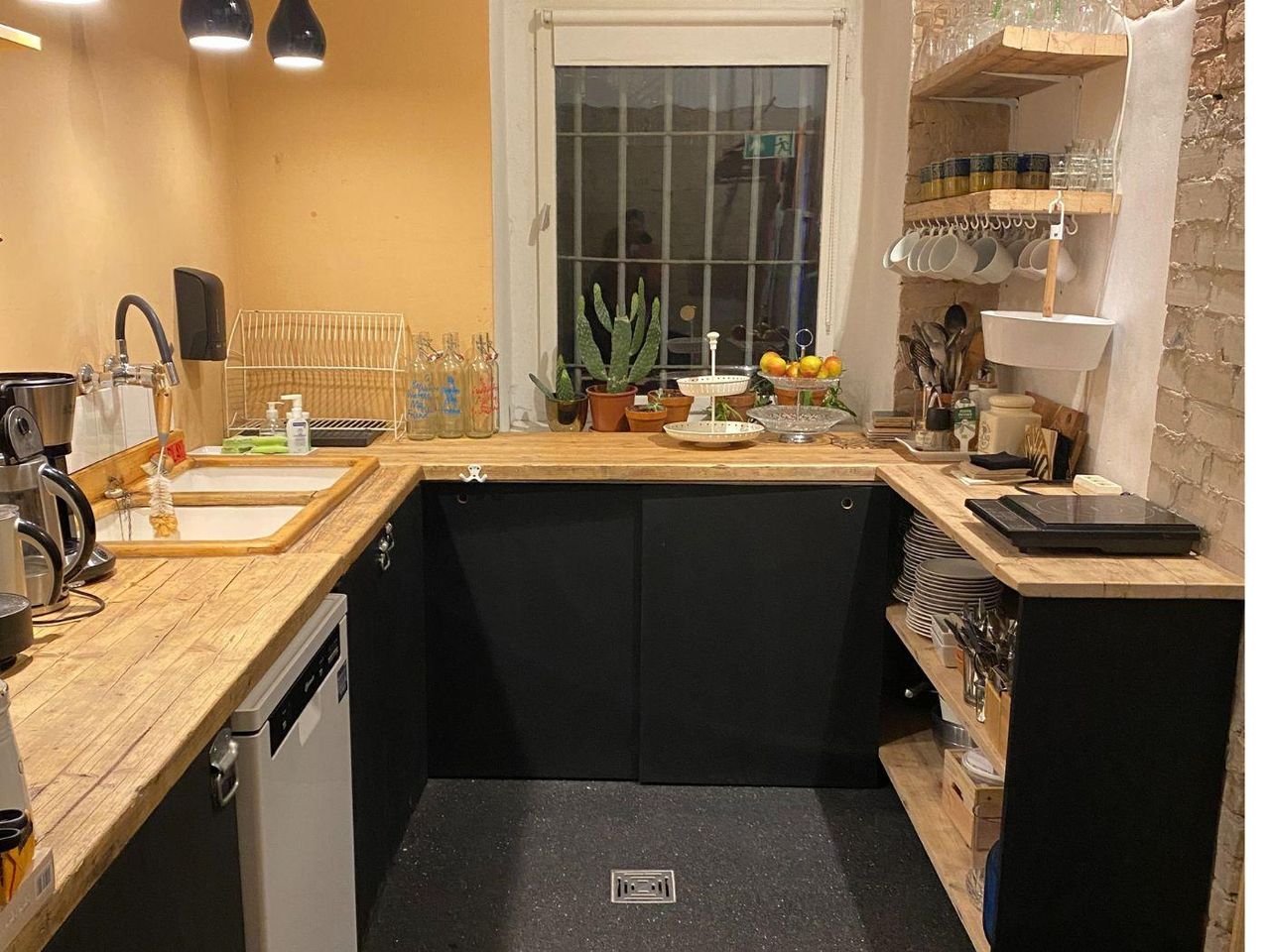 Berlin Kreatives Meeting Meeting room Nachhaltiges Coworking & Workshop-, Meeting- & Eventraum image 1