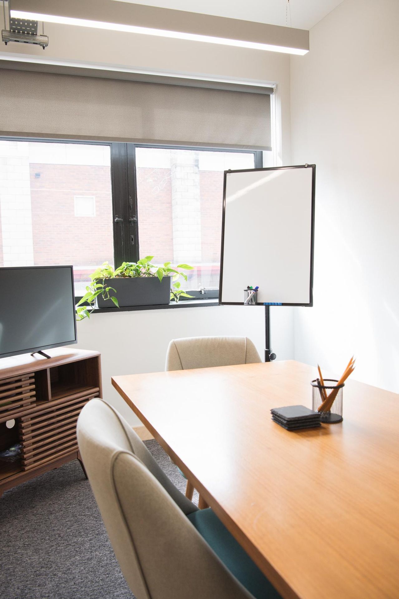 Sheffield Mobile Working Meetingräume Hathersage Suite image 3