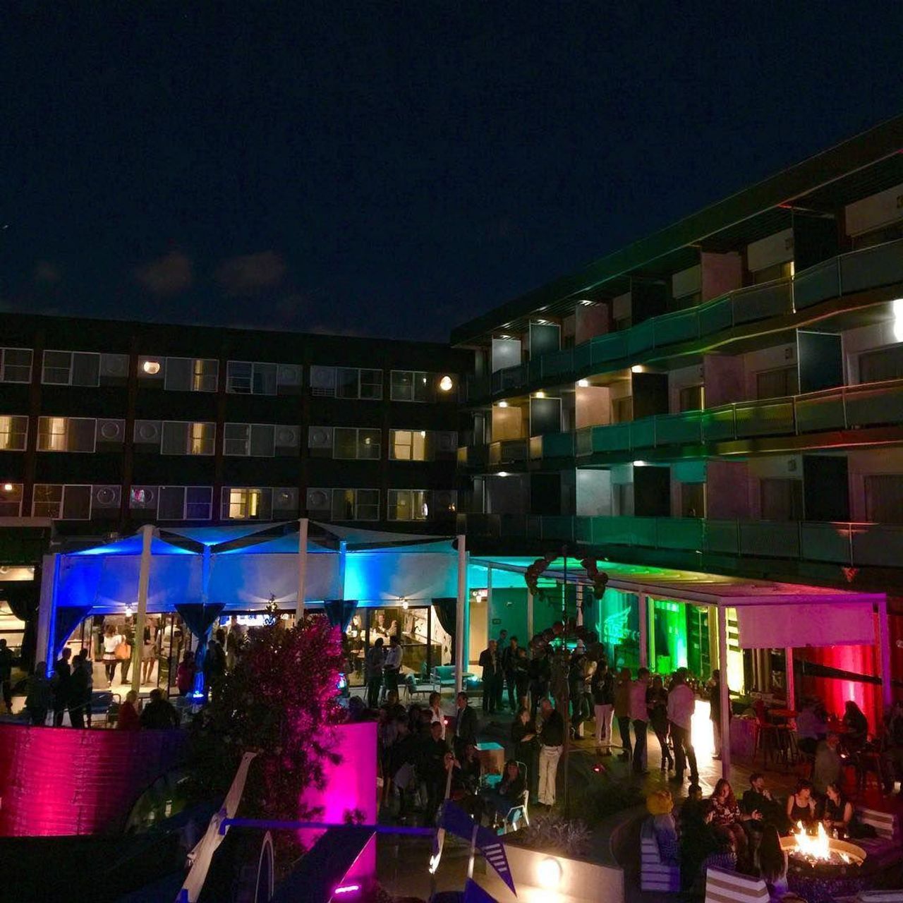 San Francisco corporate event spaces Backyard San Francisco Shipyard - Chic Outdoor Space image 5