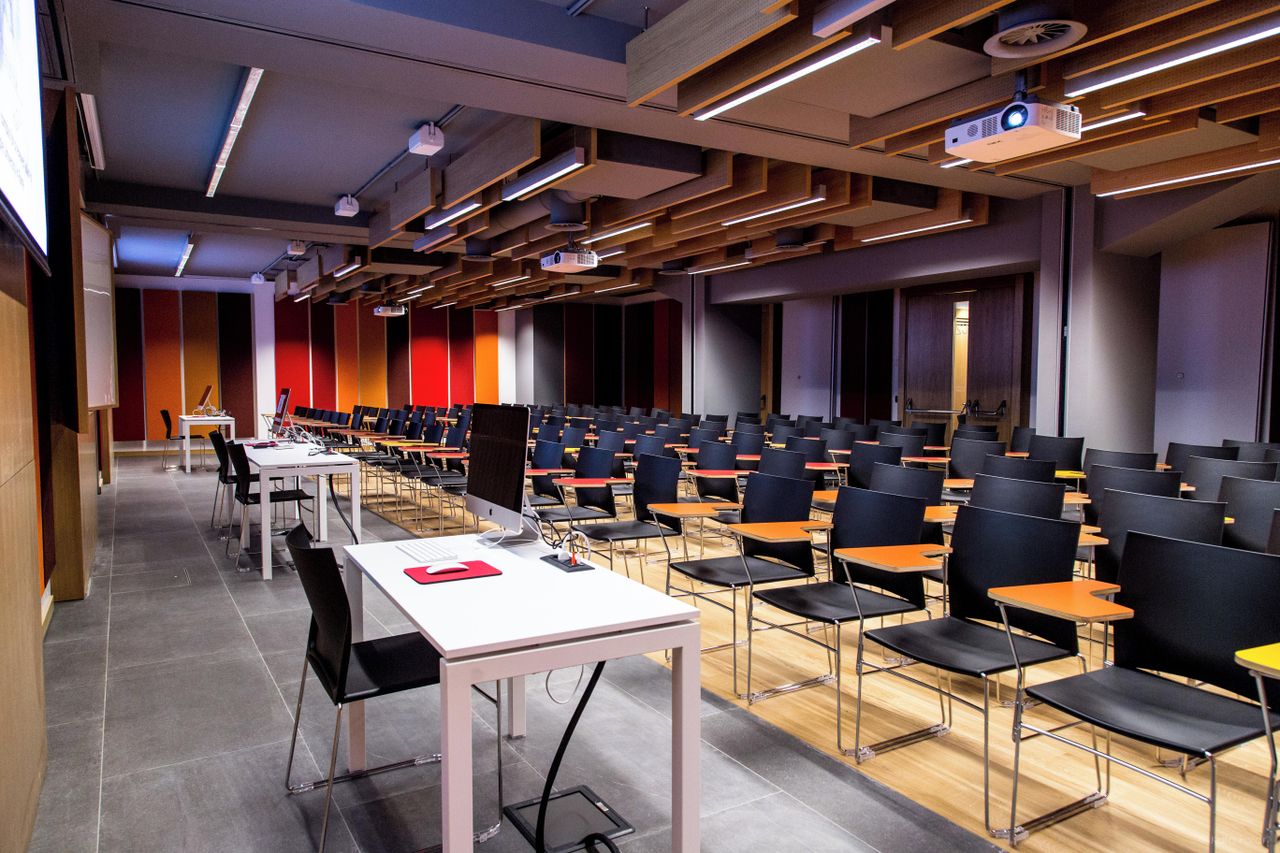 Rest der Welt corporate event spaces Hörsaal Conference Room image 3
