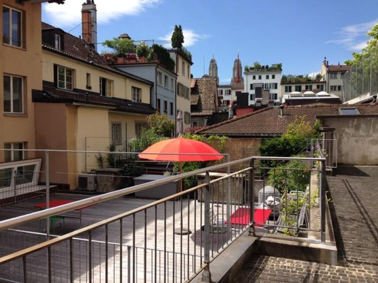 Zürich Kundengespräch  Workspace 1 image 3