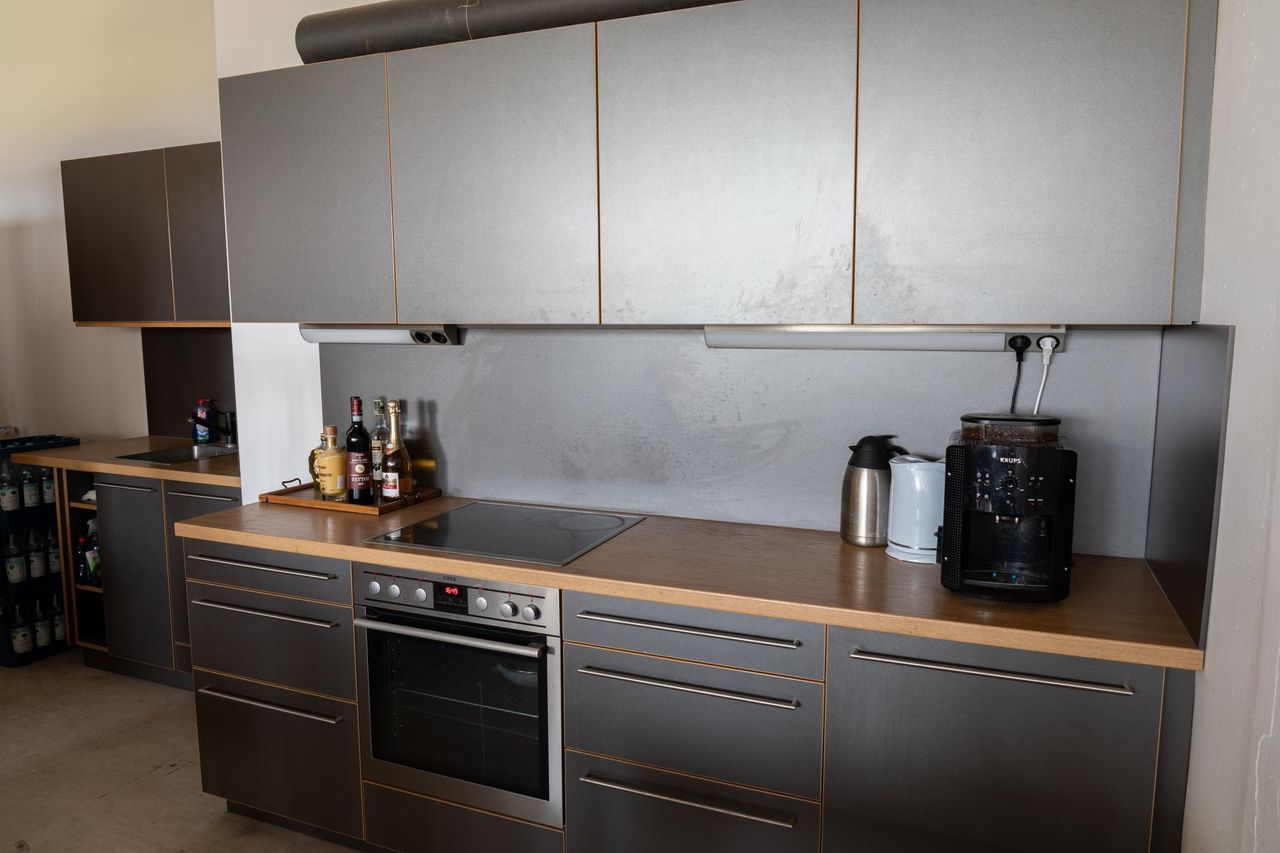 Berlijn  Fotostudio Daylight Fotostudio mit einzigartigen Möbelrequisiten! image 0