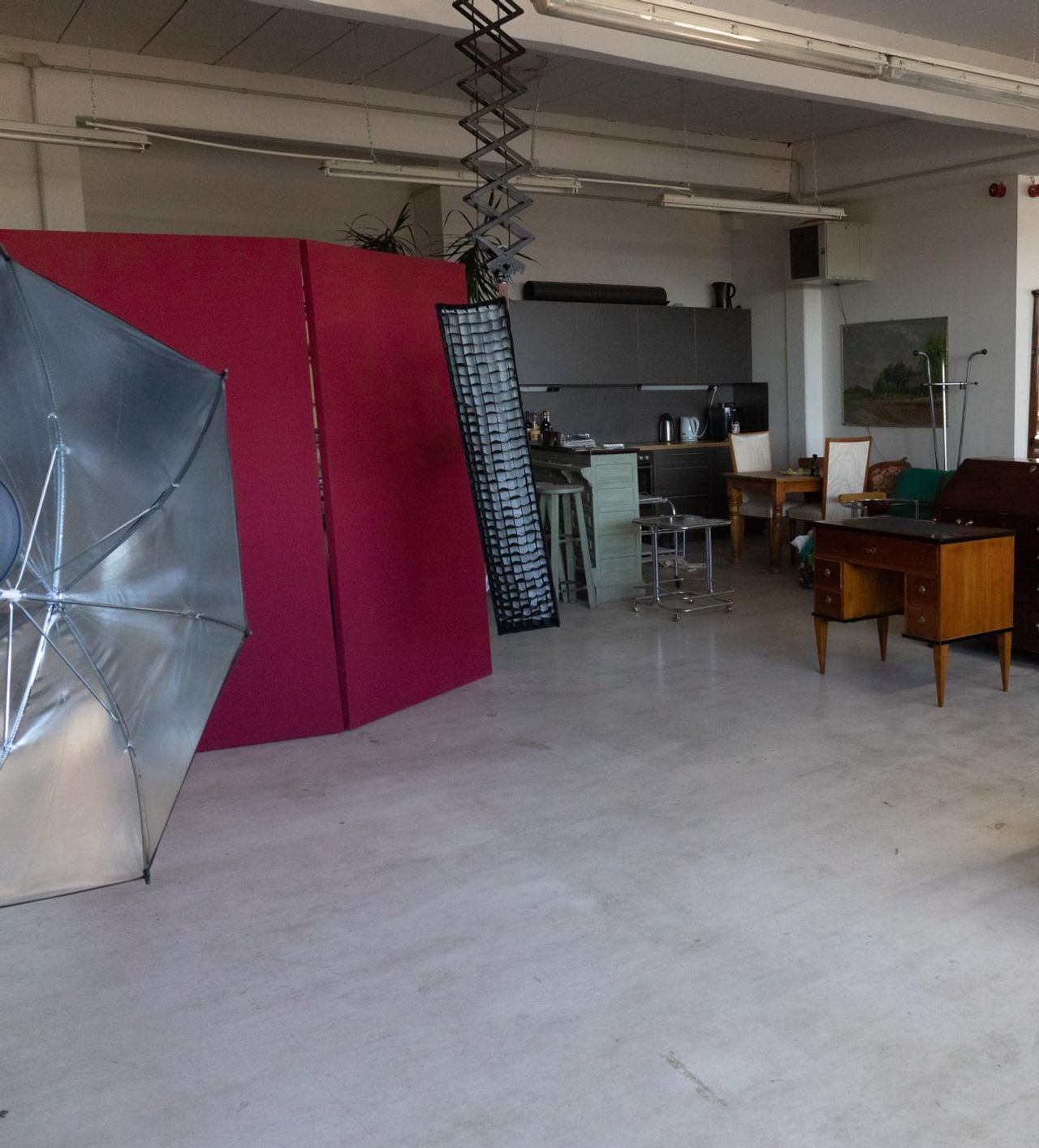 Berlijn  Fotostudio QuintLabs - Lichtdurchflutetes Studio dank großer Fensterfront image 7