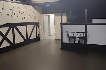 Solingen Partyraum Innenraum und Außenraum image 1