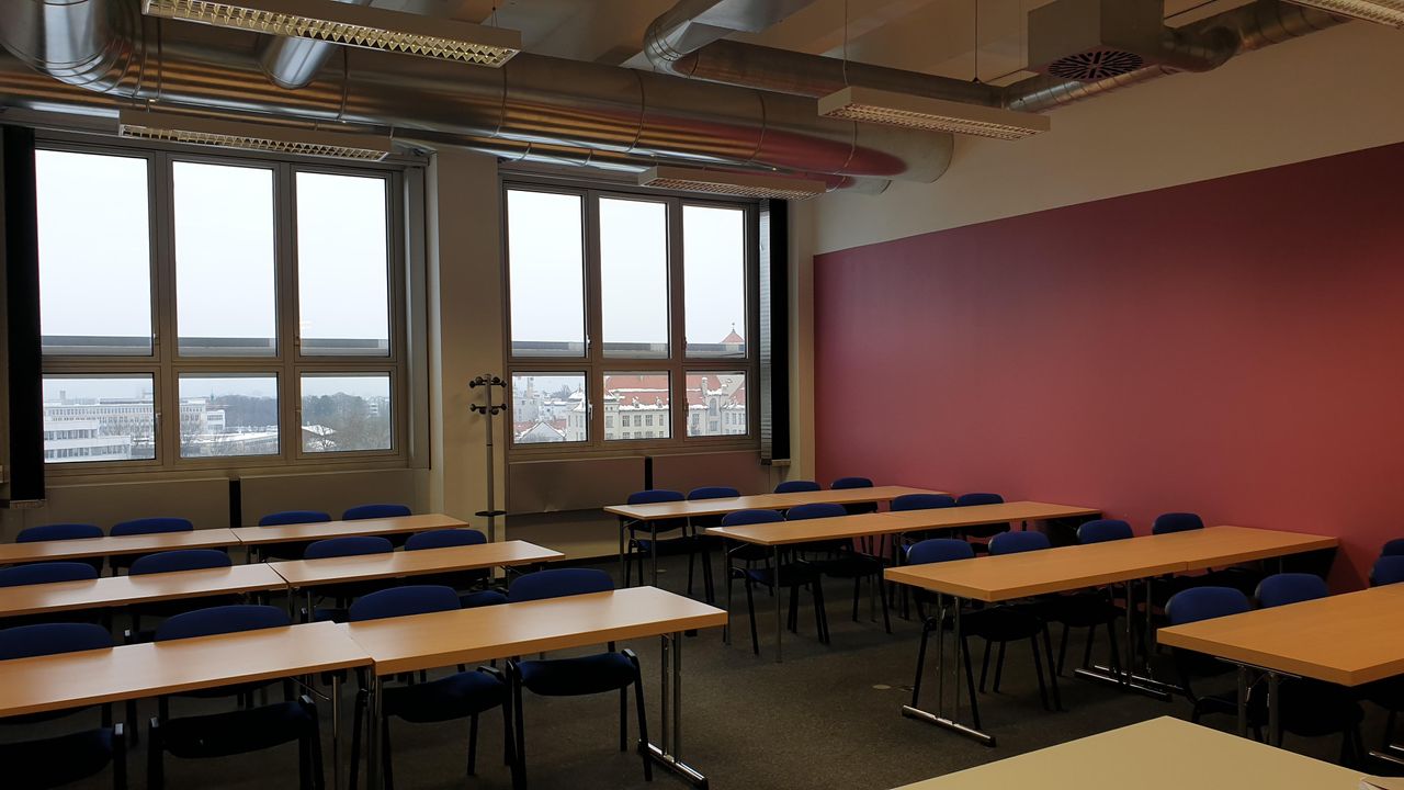 Munich  Meeting room Englischer Garten image 3