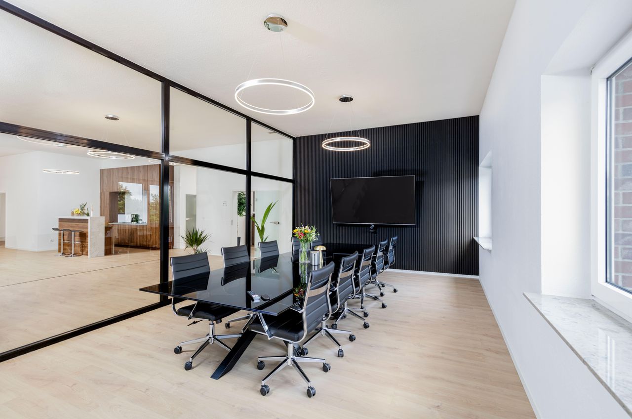 Monheim am Rhein  Bedrijvencentrum Coworking, Private Desk - Full Service image 2