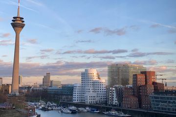 Düsseldorf  Konferenzräume Konferenzraum Skyline image 7
