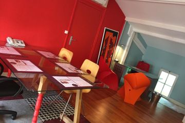 Rest der Welt workshop spaces Meetingraum Rouge image 1