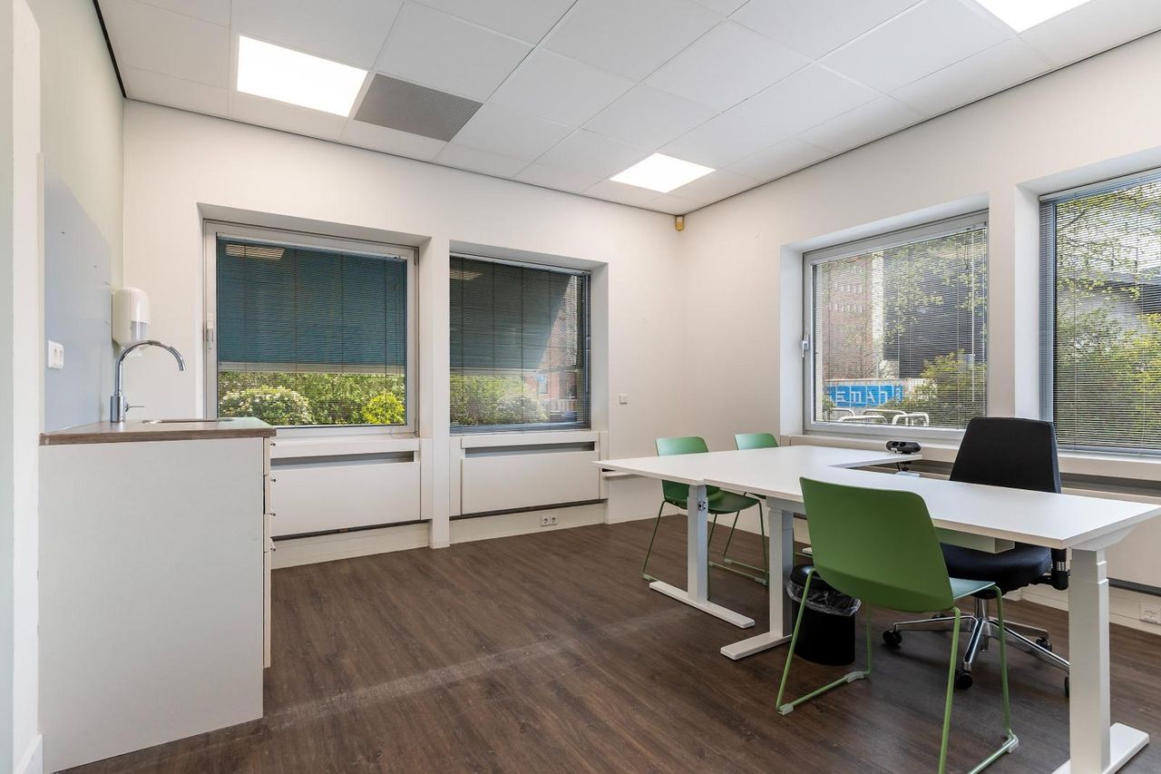 Den Haag  Werkruimte Witte kamer 4 image 2