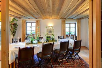 Nuremberg Corporate event spaces Kastanienzimmer image 2