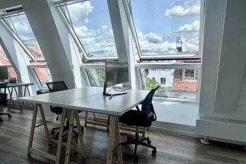 Berlin Office desk Vantage Studio image 0