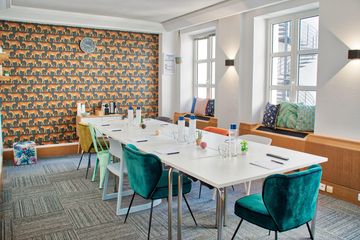 Paris workshop spaces Meeting room 302 CA image 0