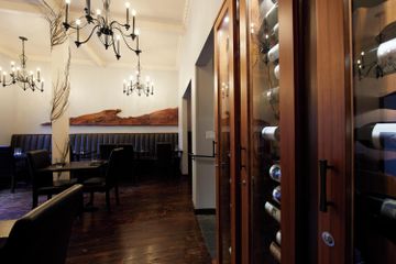 San Francisco corporate event spaces Restaurant Marina Restaurant image 5