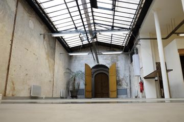 Paris workshop spaces Gallery Espace Turenne / Cirque d'hiver image 3