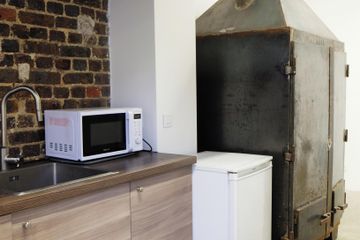 Paris workshop spaces Gallery Espace Turenne / Cirque d'hiver image 4