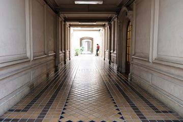 Paris workshop spaces Gallery Espace Turenne / Cirque d'hiver image 6